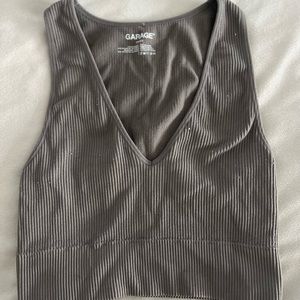 Garage grey seamless plunge tank